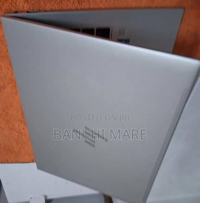New Laptop HP EliteBook 840 G9 16GB Intel Core i7 SSD 512GB