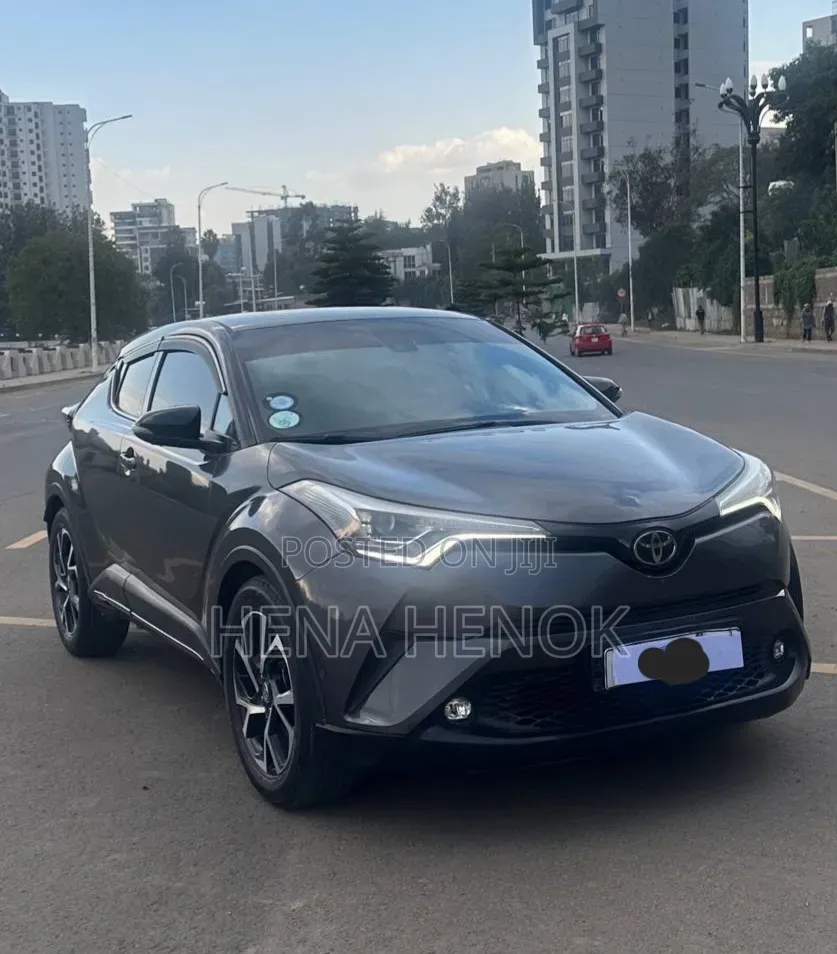 Toyota C-HR 2017 Gray