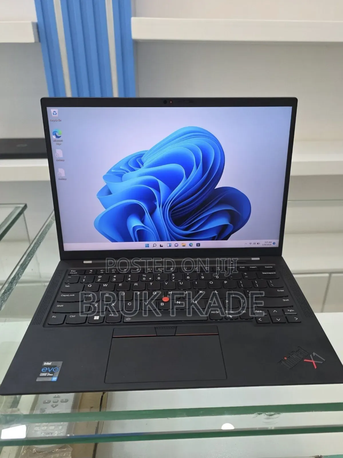 New Laptop Lenovo ThinkPad X1 Carbon 16GB Intel Core i7 SSD 512GB