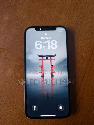 Apple iPhone 12 64 GB Black