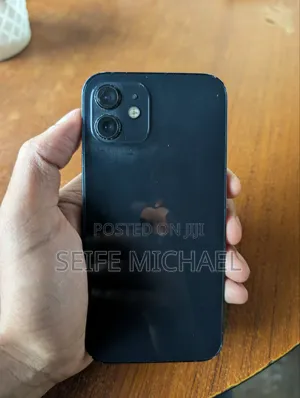 Apple iPhone 12 64 GB Black