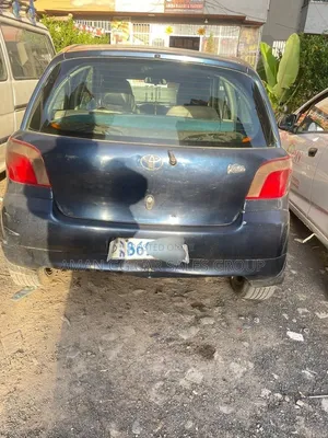 Toyota Vitz 1999 Blue