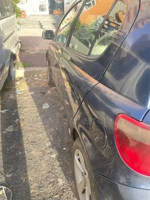 Toyota Vitz 1999 Blue