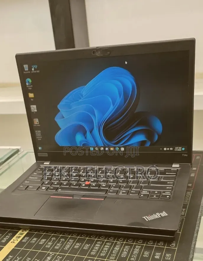 New Laptop Lenovo ThinkPad T14s Gen 2 16GB AMD Ryzen 5 SSD 512GB