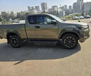 Toyota Hilux 2021