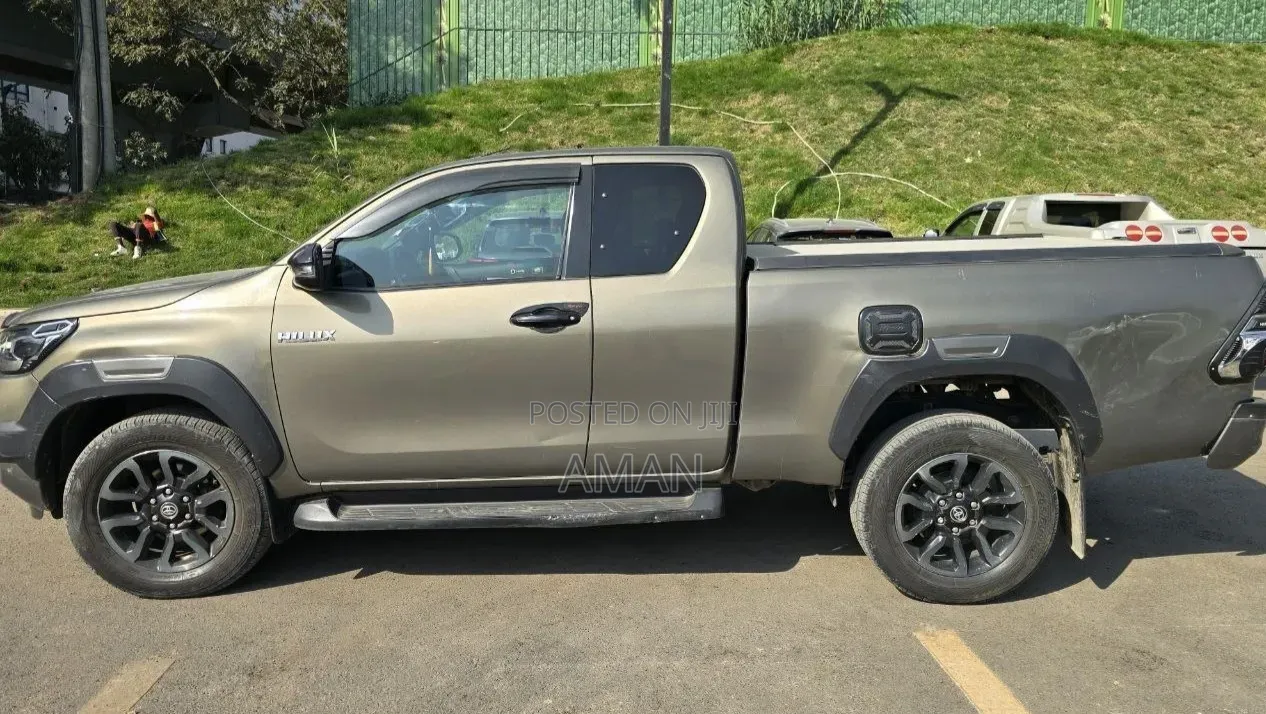 Toyota Hilux 2021