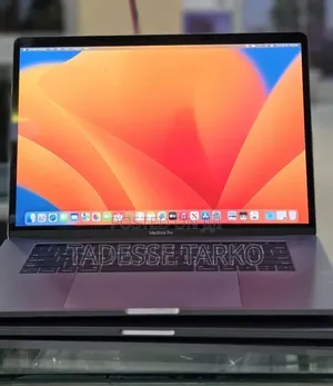 New Laptop Apple MacBook Pro 2017 16GB Intel Core i7 SSD 512GB