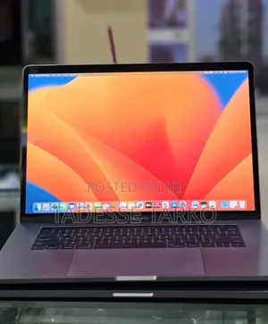 New Laptop Apple MacBook Pro 2017 16GB Intel Core i7 SSD 512GB