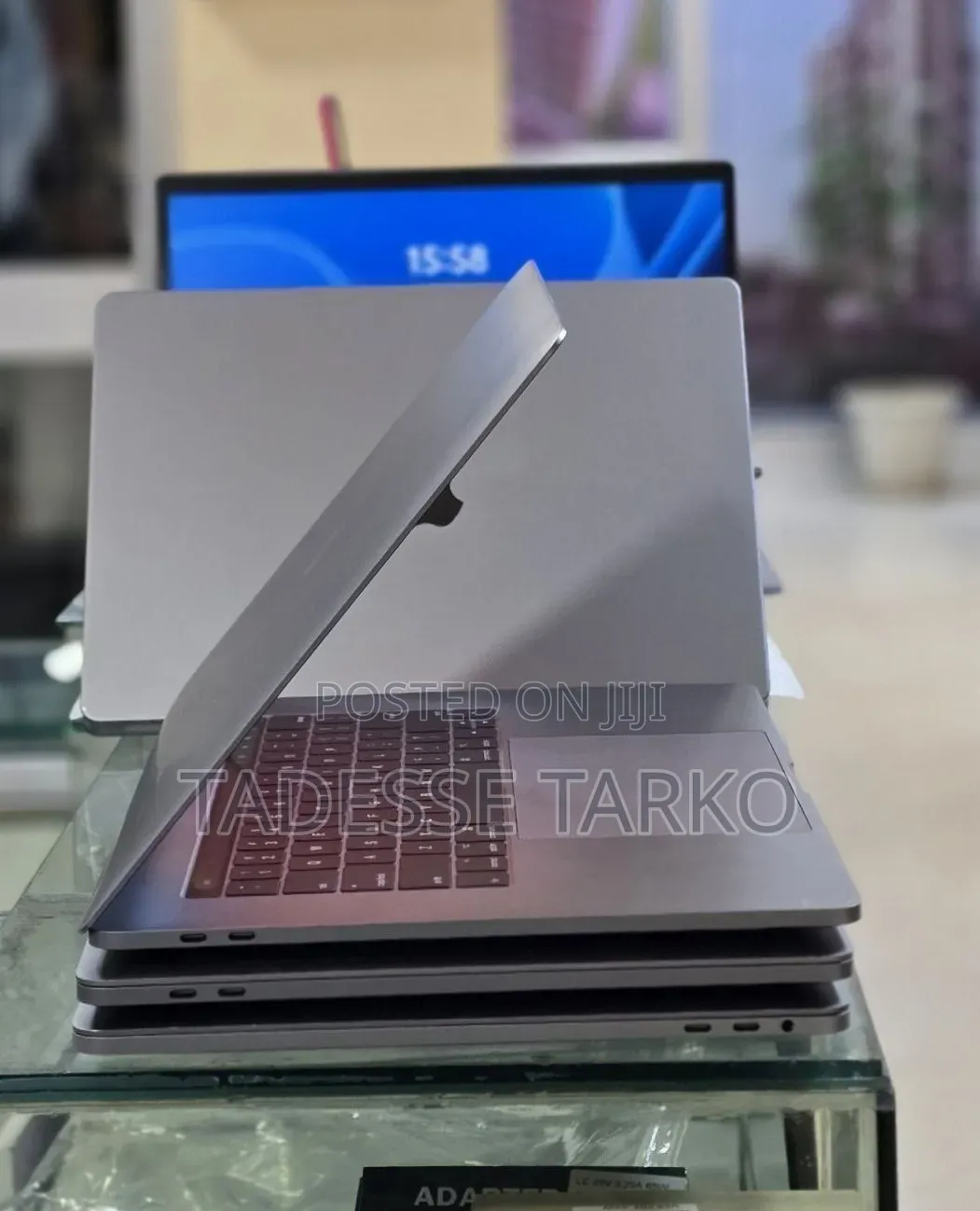 New Laptop Apple MacBook Pro 2017 16GB Intel Core i7 SSD 512GB