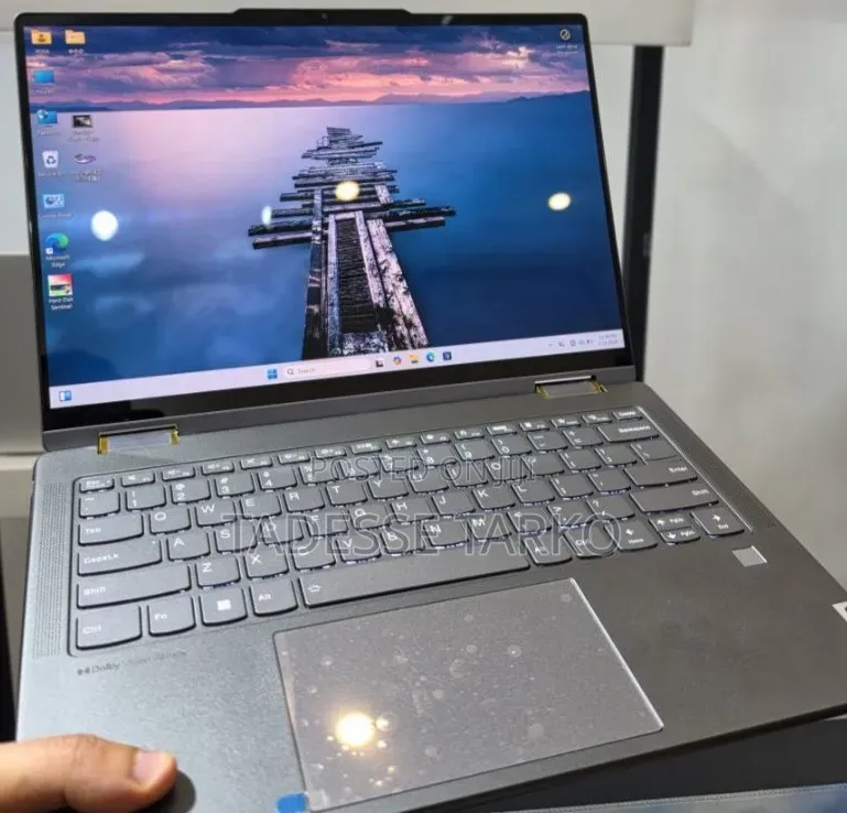 New Laptop Lenovo Yoga 3 16GB Intel Core Ultra 7 SSD 512GB