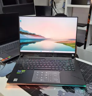 New Laptop Asus ROG Strix G18 32GB Intel Core i9 SSD 2T