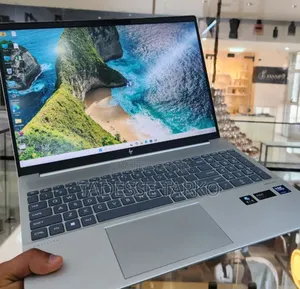 New Laptop HP 16GB Intel Core Ultra 7 SSD 1T