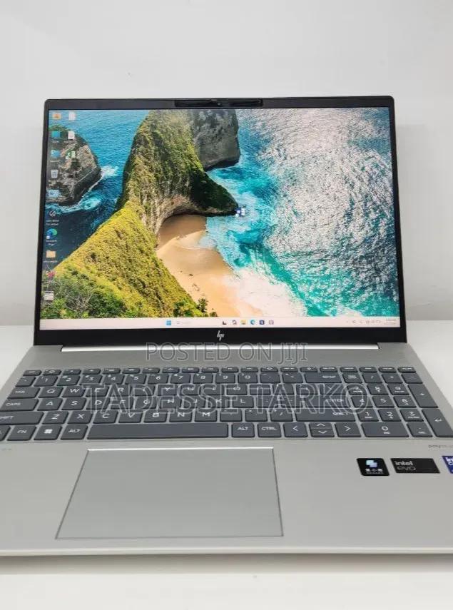 New Laptop HP 16GB Intel Core Ultra 7 SSD 1T