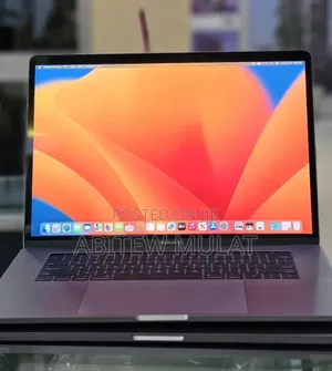 New Laptop Apple MacBook Pro 2017 16GB Intel Core i7 SSD 512GB