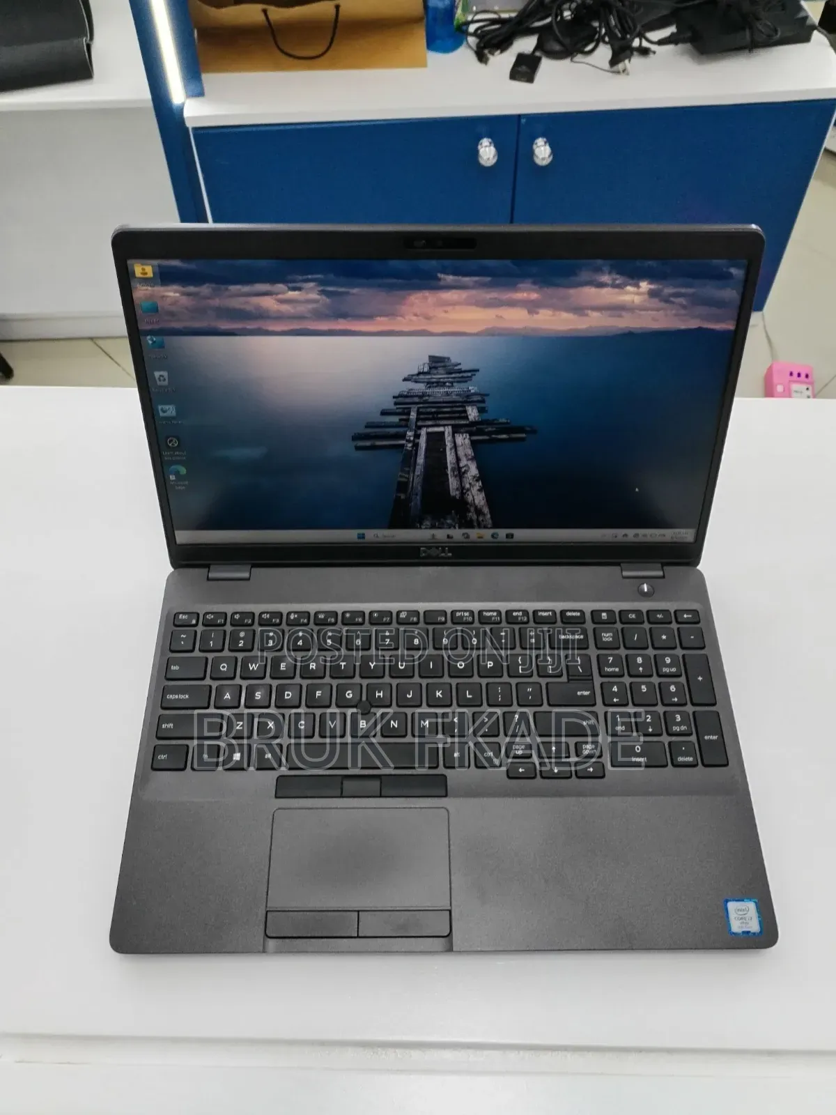 New Laptop Dell Precision 3541 16GB Intel Core i7 SSD 512GB