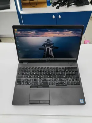 New Laptop Dell Precision 3541 16GB Intel Core i7 SSD 512GB
