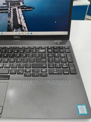 New Laptop Dell Precision 3541 16GB Intel Core i7 SSD 512GB