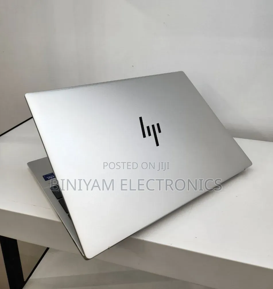 New Laptop HP Pavilion 15 16GB Intel Core Ultra 7 SSD 1T