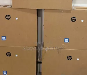 New HP 200 G4 22 All-in-One 8GB Intel Core i5 SSD 512GB