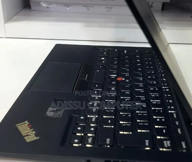New Lenovo ThinkPad X1 Carbon 16GB Intel Core i5 SSHD (Hybrid) 512GB