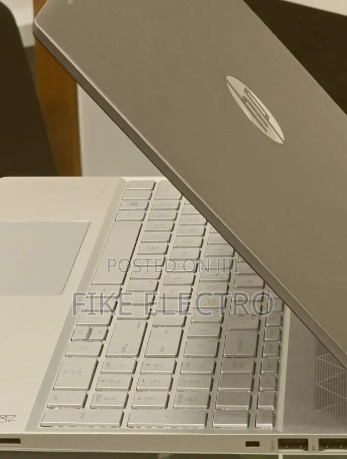 New Laptop HP Pavilion 14 8GB Intel Core i5 HDD+SSD 1.5T