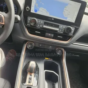 Toyota Grand Highlander Hybrid 2025 Ivory