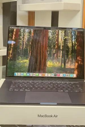 New Laptop Apple MacBook Air 2025 M4 16GB Apple M4 SSD 256GB