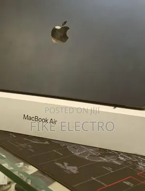 New Laptop Apple MacBook Air 2025 M4 16GB Apple M4 SSD 256GB