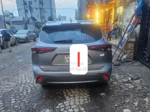 Toyota Highlander Hybrid 2024 Teal