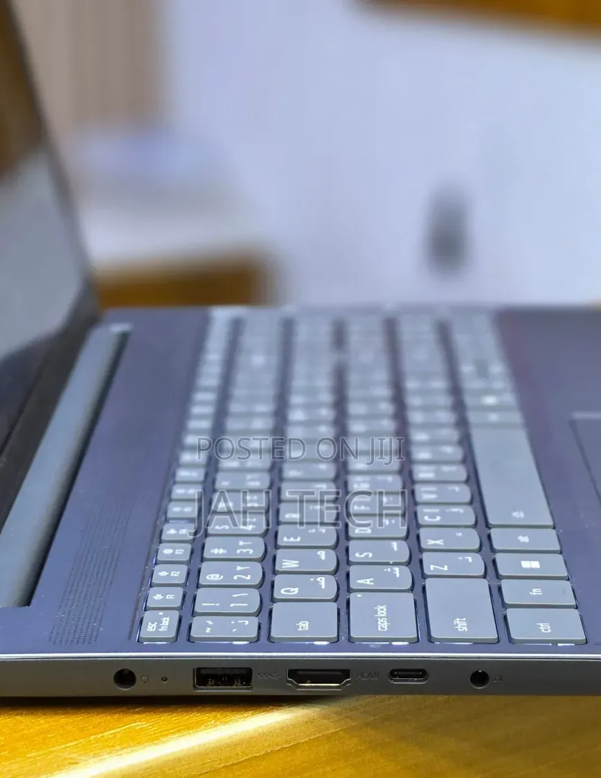 New Laptop Lenovo Ideapad 3 16GB Intel Core i7 SSD 512GB