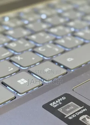 New Laptop Lenovo Ideapad 3 16GB Intel Core i7 SSD 512GB