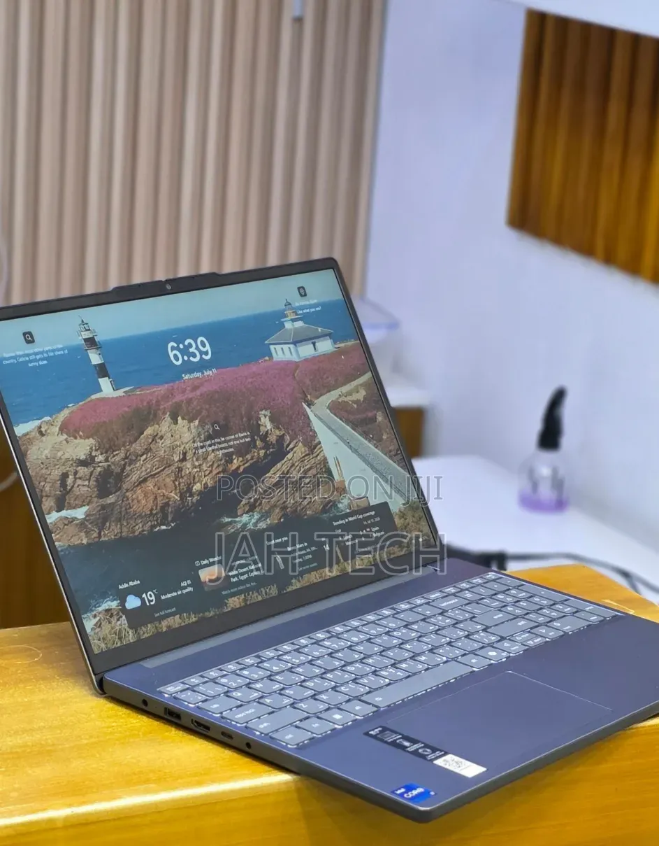 New Laptop Lenovo Ideapad 3 16GB Intel Core i7 SSD 512GB