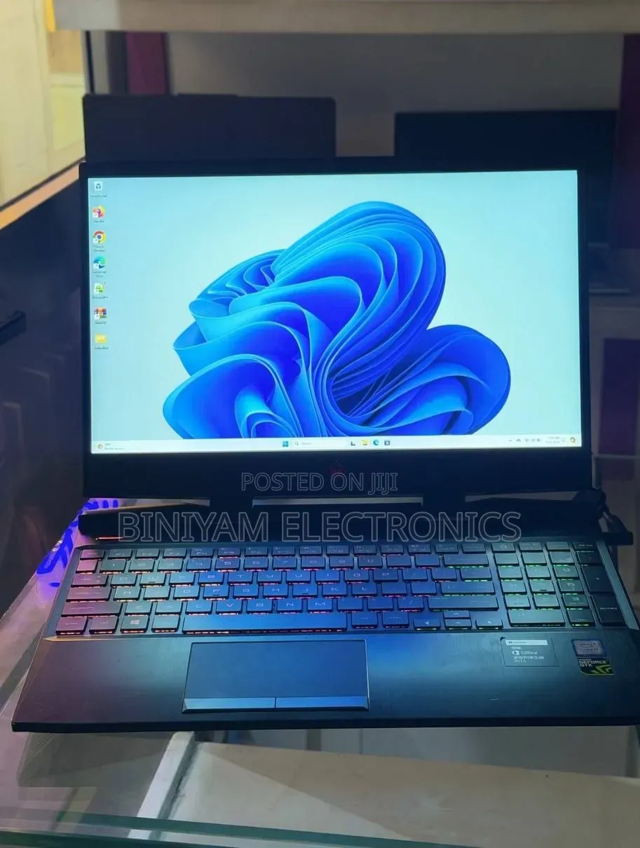 New Laptop HP Omen X 8GB Intel Core i7 SSD 256GB