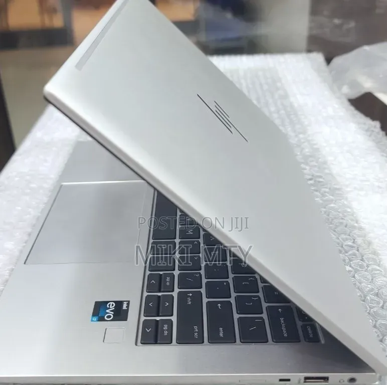 New Laptop HP EliteBook 840 16GB Intel Core i7 SSD 512GB
