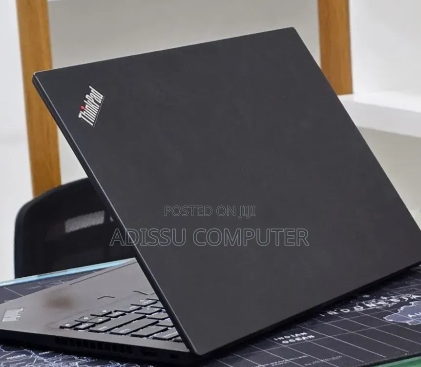 New Laptop Lenovo ThinkPad T14s G4 16GB AMD Ryzen 5 SSD 512GB
