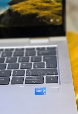 New Laptop HP EliteBook 830 G8 16GB Intel Core i5 SSD 512GB