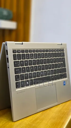 New Laptop HP EliteBook 830 G8 16GB Intel Core i5 SSD 512GB