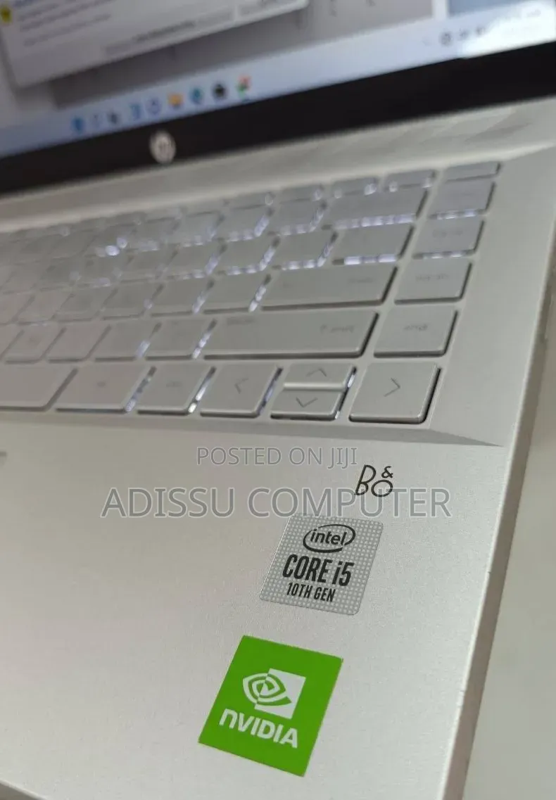 New Laptop HP Pavilion 14 8GB Intel Core i5 SSD 512GB