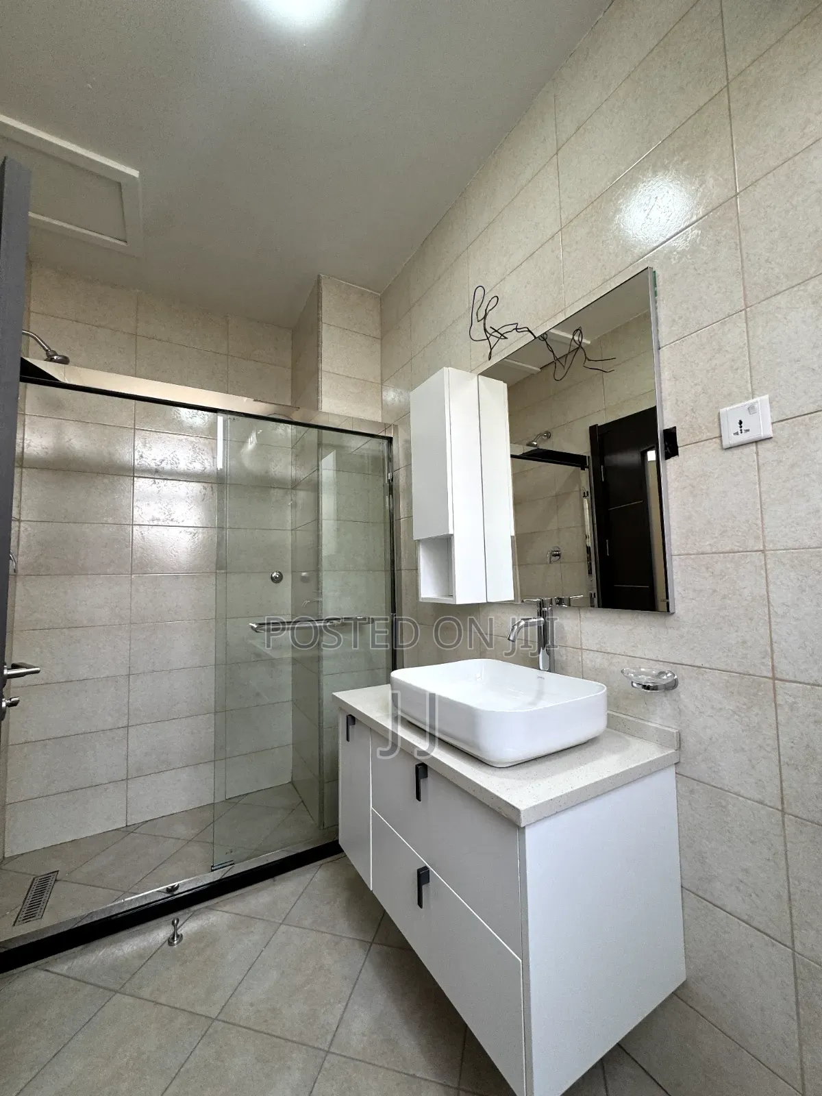 Furnished 2bdrm Apartment in Bole for rent