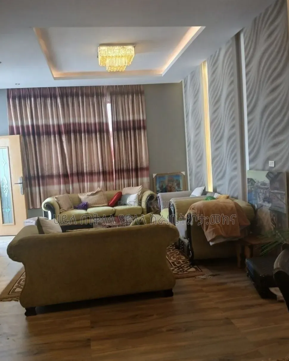 Furnished 5bdrm Villa in Summit Golagoli Area, Yeka for sale