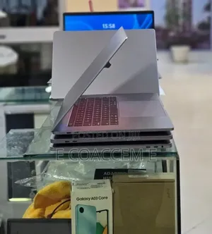 New Laptop Apple MacBook 16GB Intel Core i7 SSD 512GB