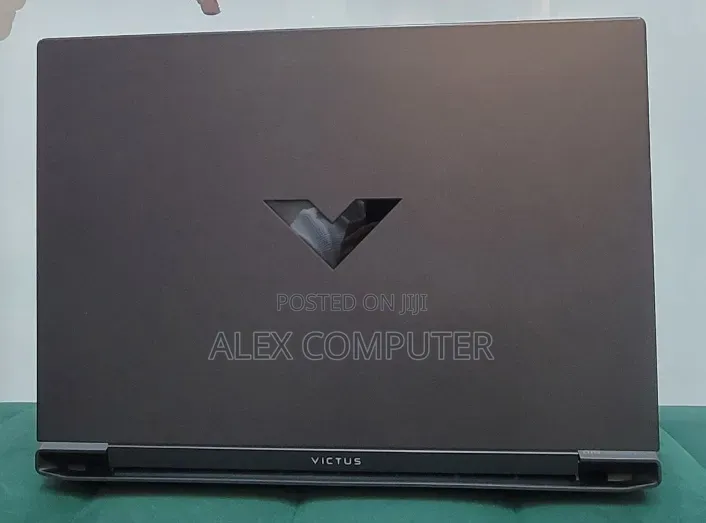 New Laptop HP Victus 15 16GB AMD Ryzen 7 SSD 512GB