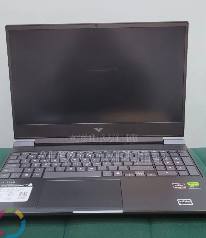 New Laptop HP Victus 15 16GB AMD Ryzen 7 SSD 512GB