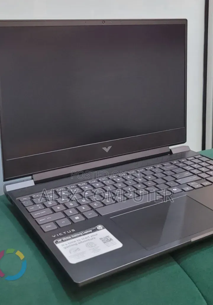 New Laptop HP Victus 15 16GB AMD Ryzen 7 SSD 512GB