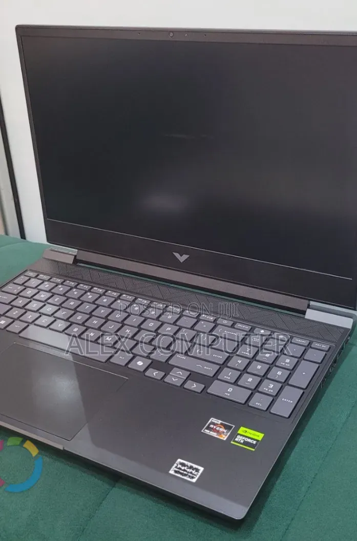 New Laptop HP Victus 15 16GB AMD Ryzen 7 SSD 512GB