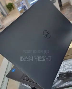New Laptop Dell Vostro 1014 16GB Intel Core i5 SSD 512GB