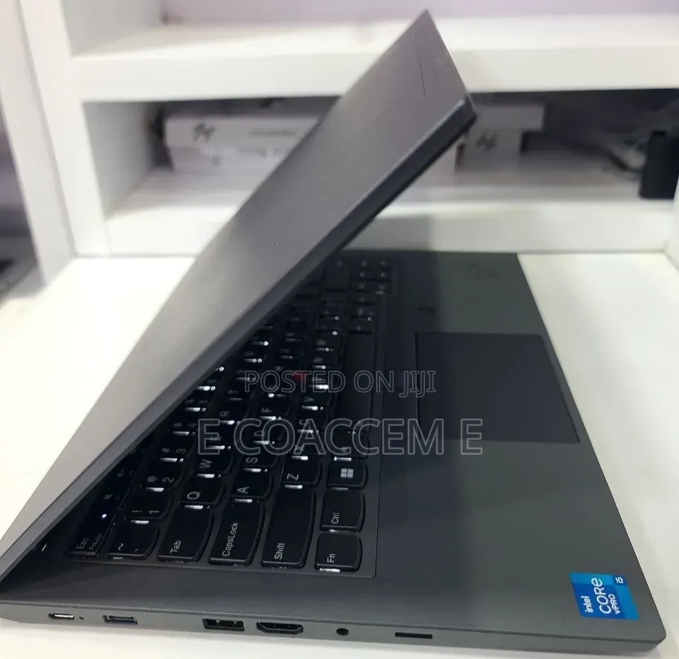 New Laptop Lenovo 16GB Intel Core i5 SSD 512GB