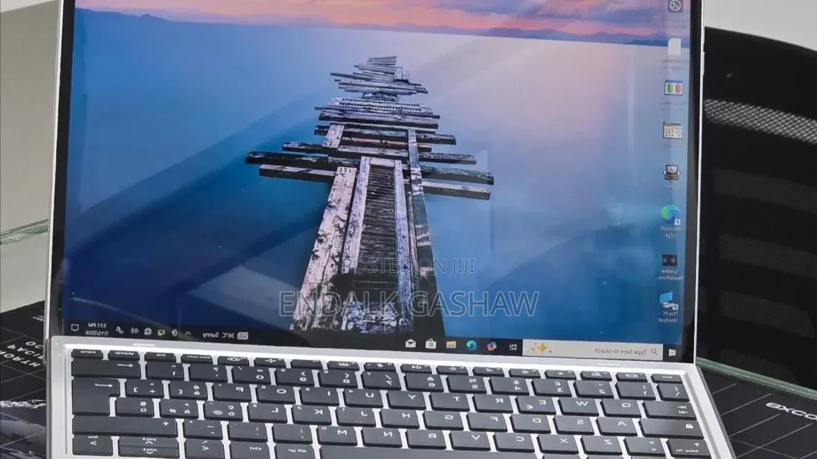 New Laptop HP Elite X2 G8 16GB Intel Core i7 SSD 512GB