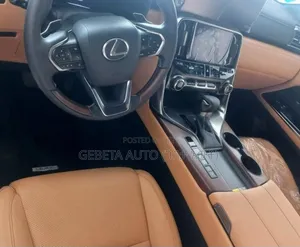 Lexus LX 600 2024