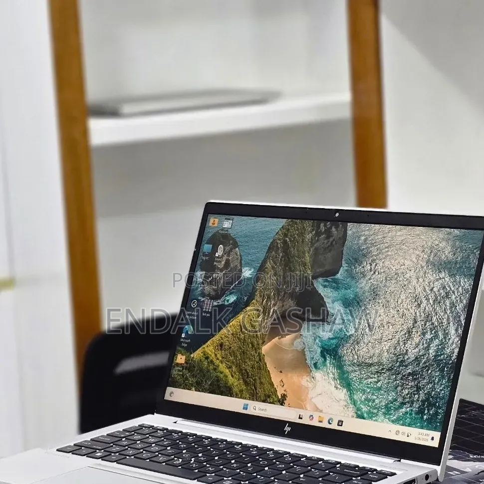 New Laptop HP EliteBook 845 G8 16GB AMD Ryzen 7 SSD 512GB